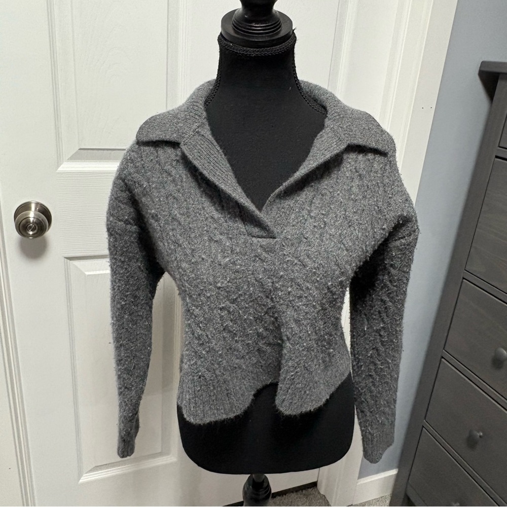 Aritzia - Sunday Best Sweater